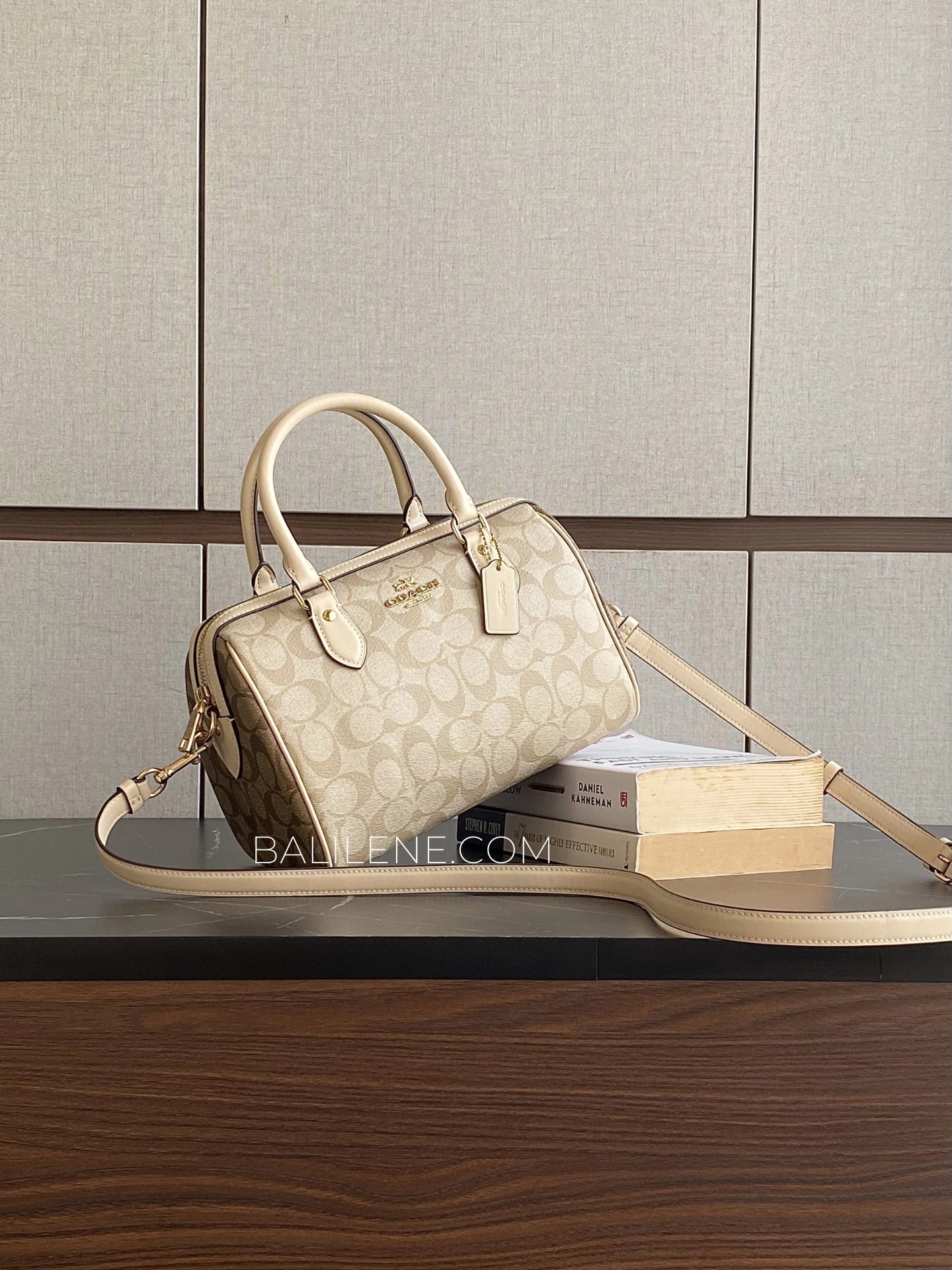 Coach-Rowan-Satchel-In-Blocked-Signature-Canvas-Light-Khaki-Multi-balilene
