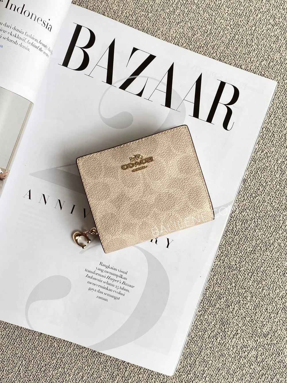 Coach-Snap-Wallet-In-Signature-Canvas-Sand-Chalk-balilene