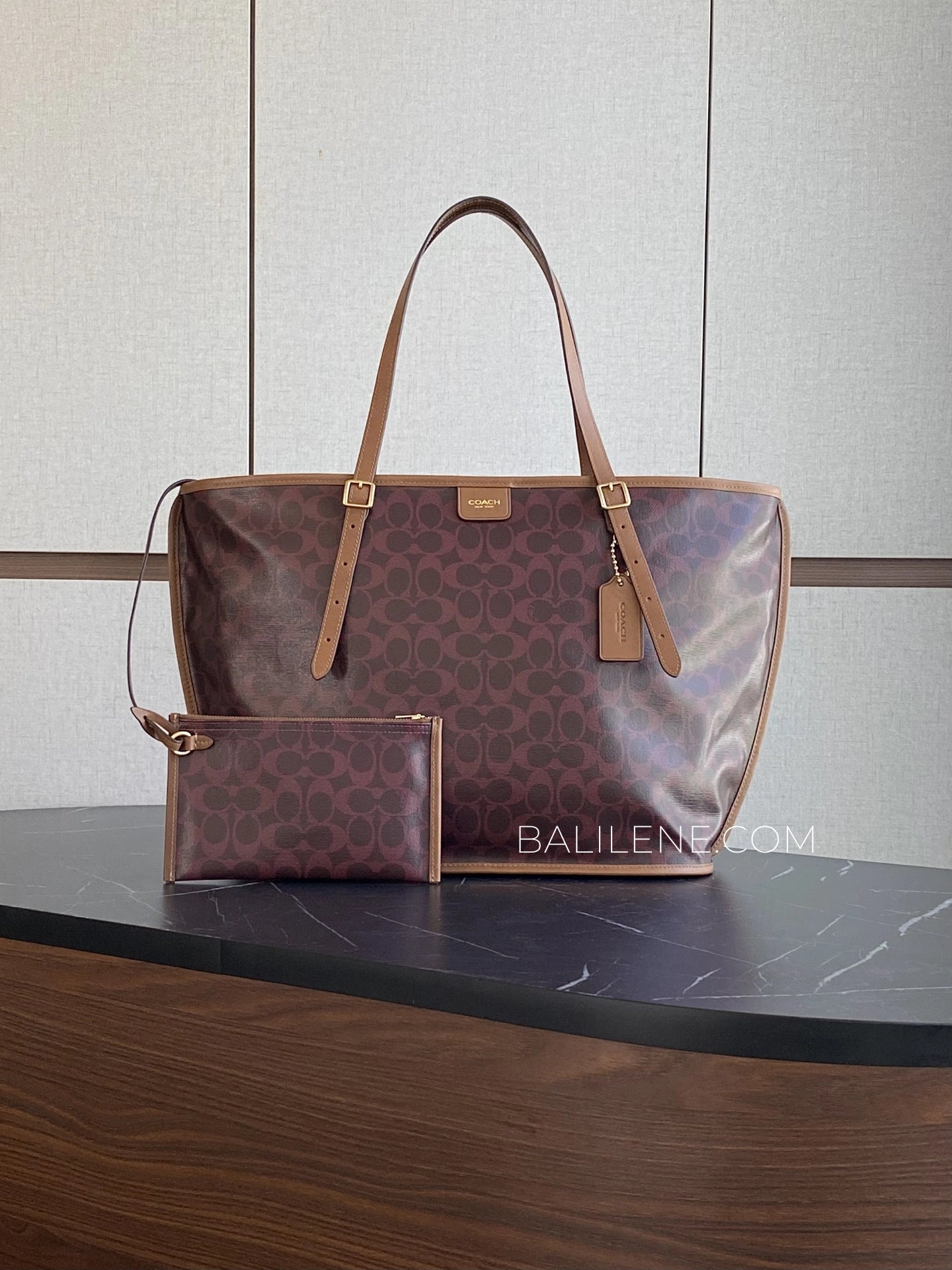 Coach-Taxi-Tote-Bag-In-Signature-Canvas-Black-Currant-Sable-balilene