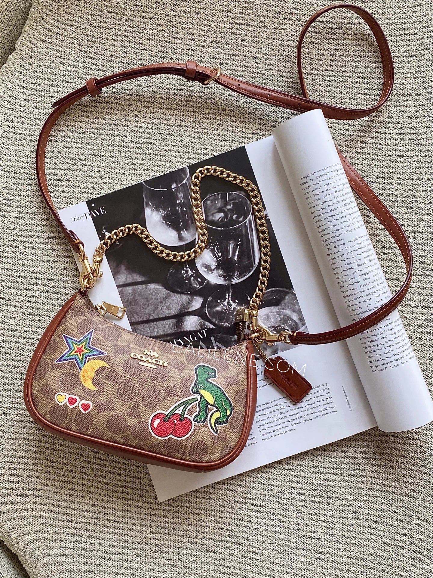 Coach-Teri-Mini-Crossbody-Bag-In-Signature-Canvas-With-Sticker-Print-Tan-Multi-balilene