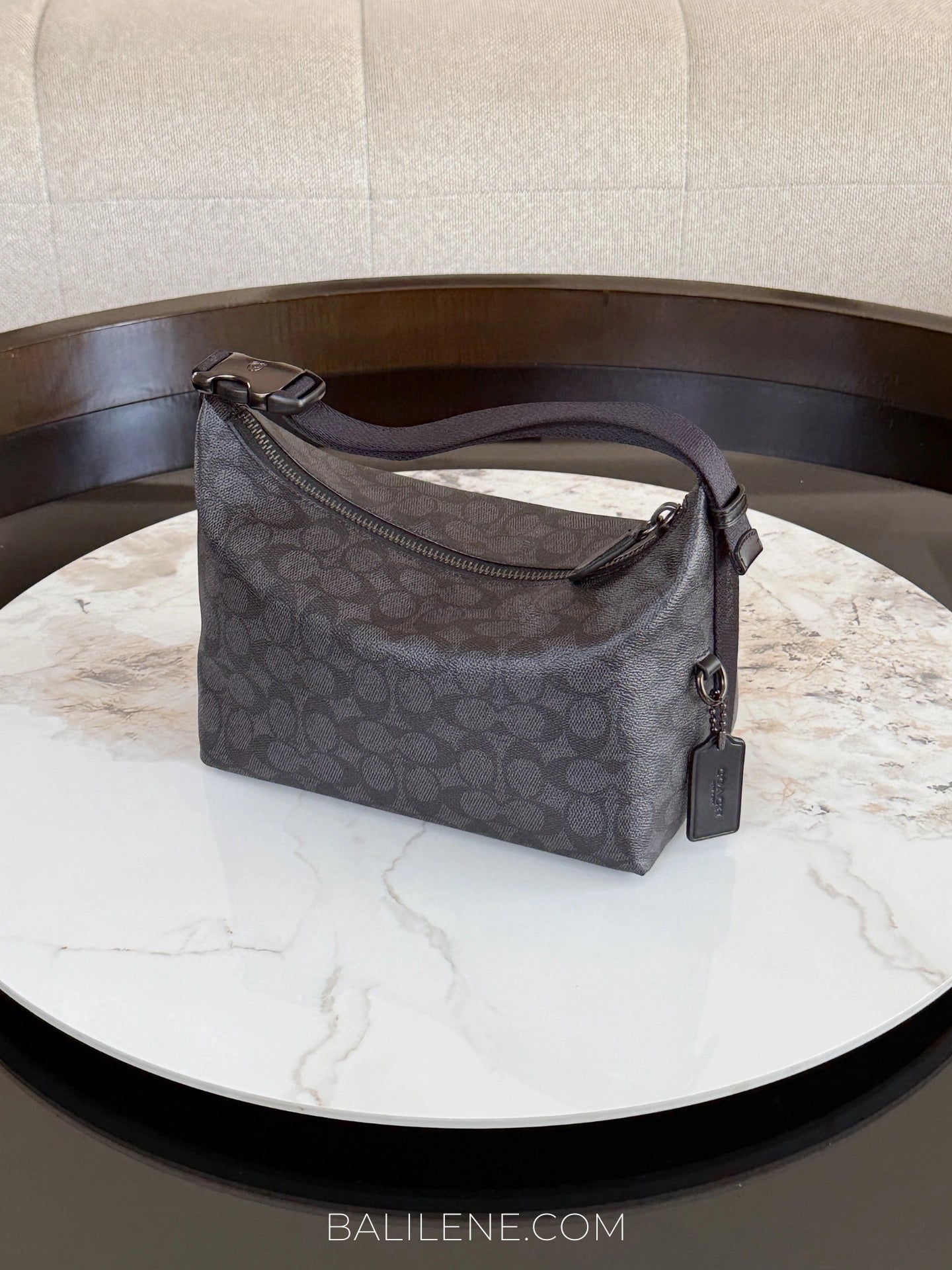 Coach-Travel-Kit-With-Speedclip-In-Signature-Canvas-Charcoal-balilene