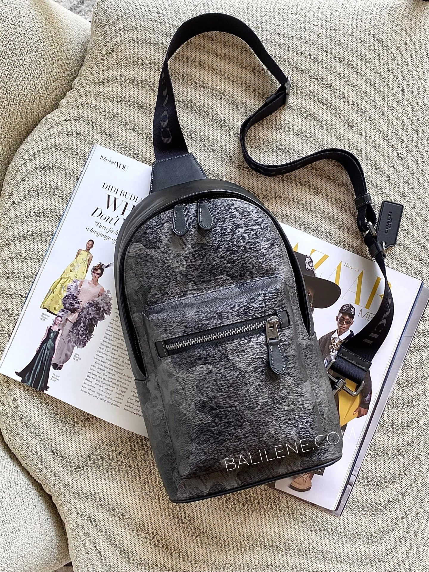 Coach-West-Pack-In-Signature-Camo-Print-Grey-Multi-balilene