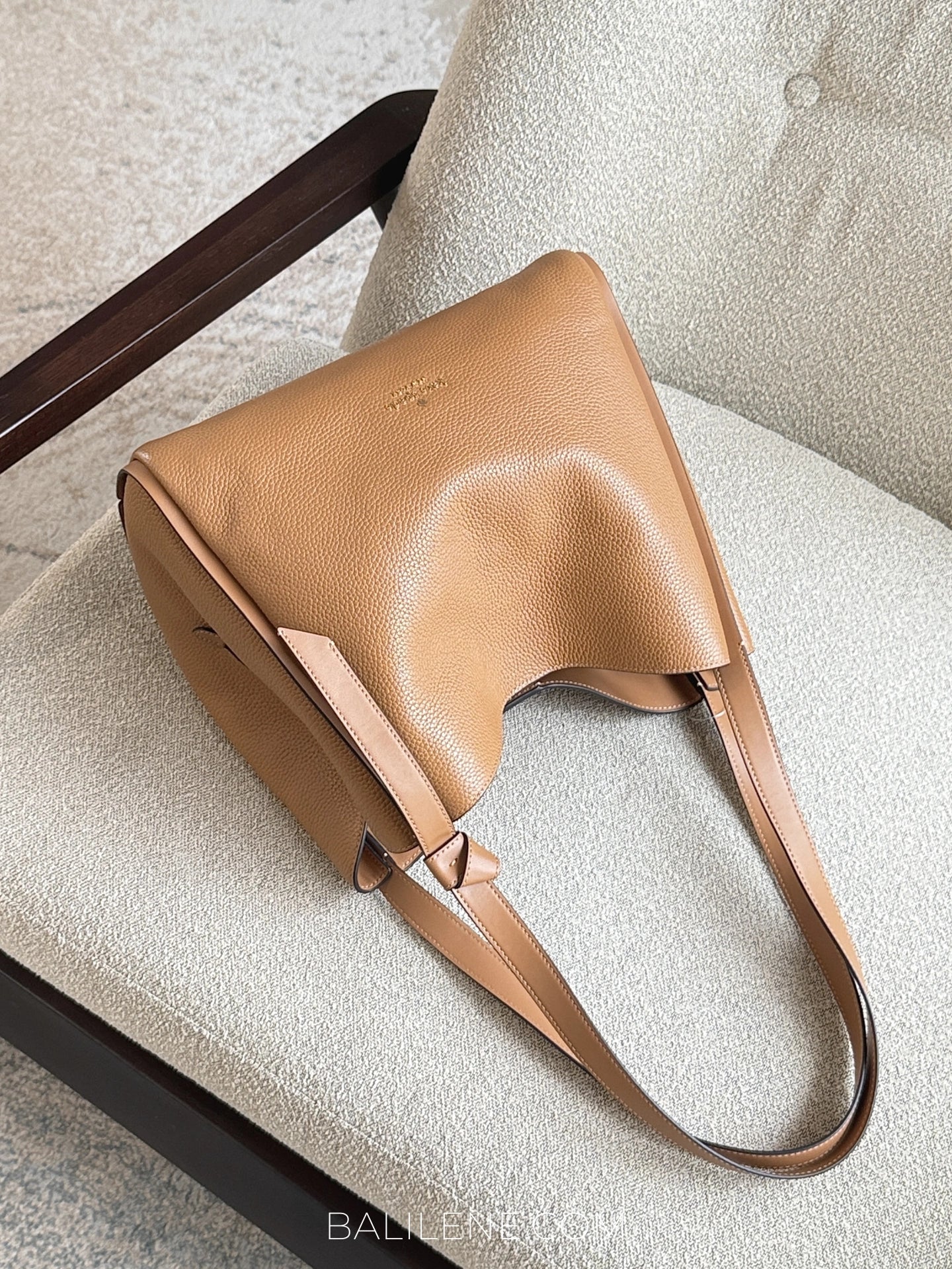 Kate-Spade-Knott-Large-Carryall-Bag-Bungalow-balilene