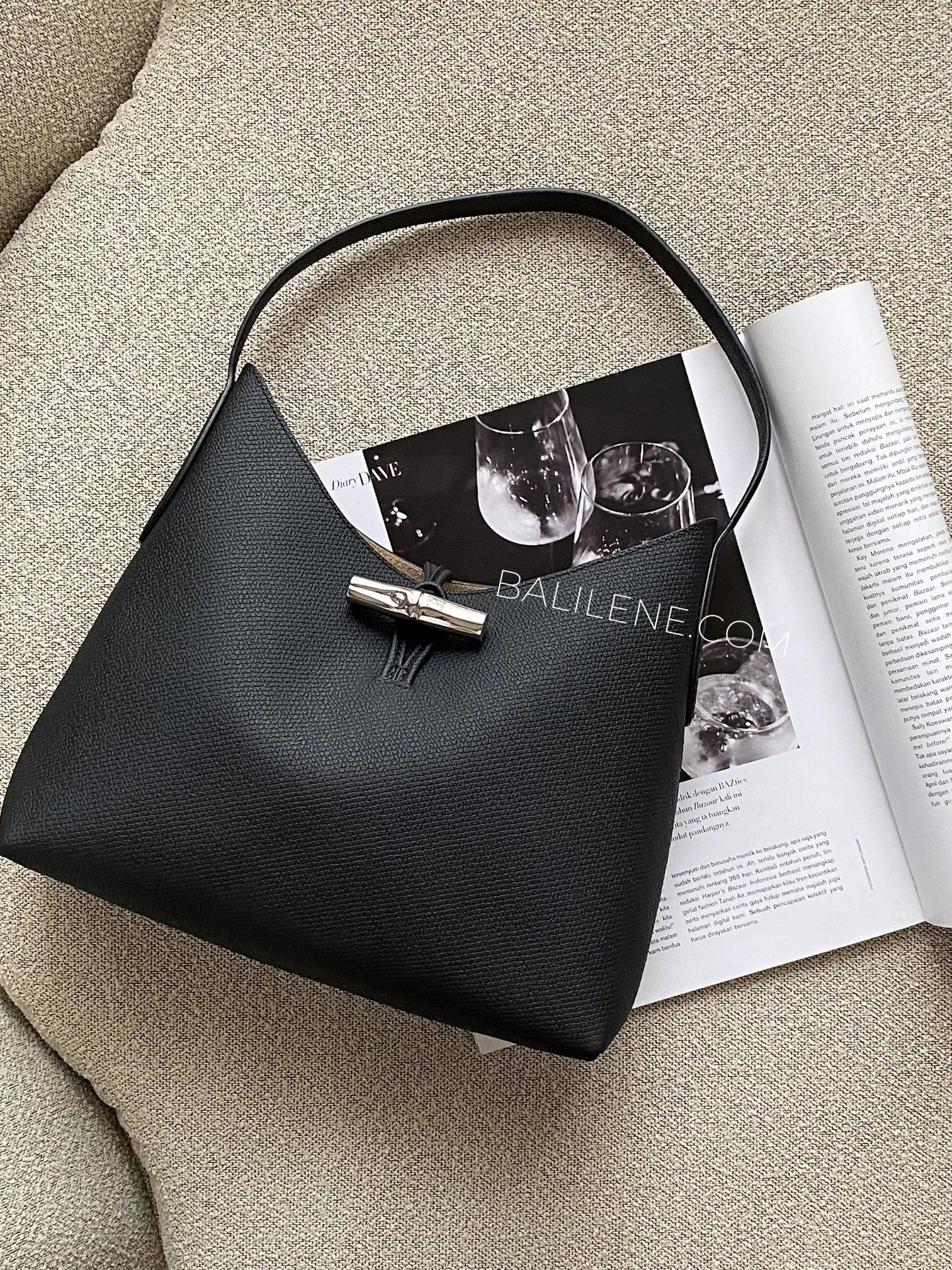 Longchamp-Le-Roseau-M-Hobo-Bag-Leather-Black-balilene
