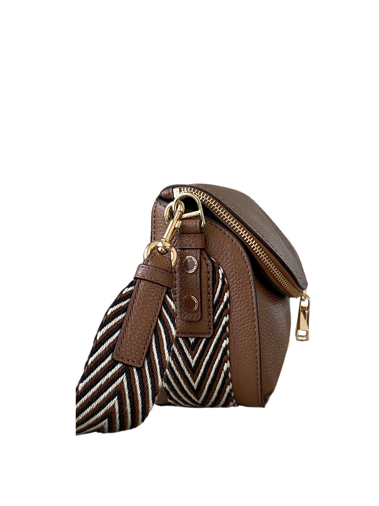 Marc-Jacobs-The-Groove-Mini-Messenger-Bag-Cognac