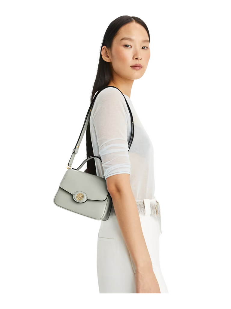 On-Model-Tory-Burch-Robinson-Spazzolato-Small-Top-Handle-Bag-Light-Granit