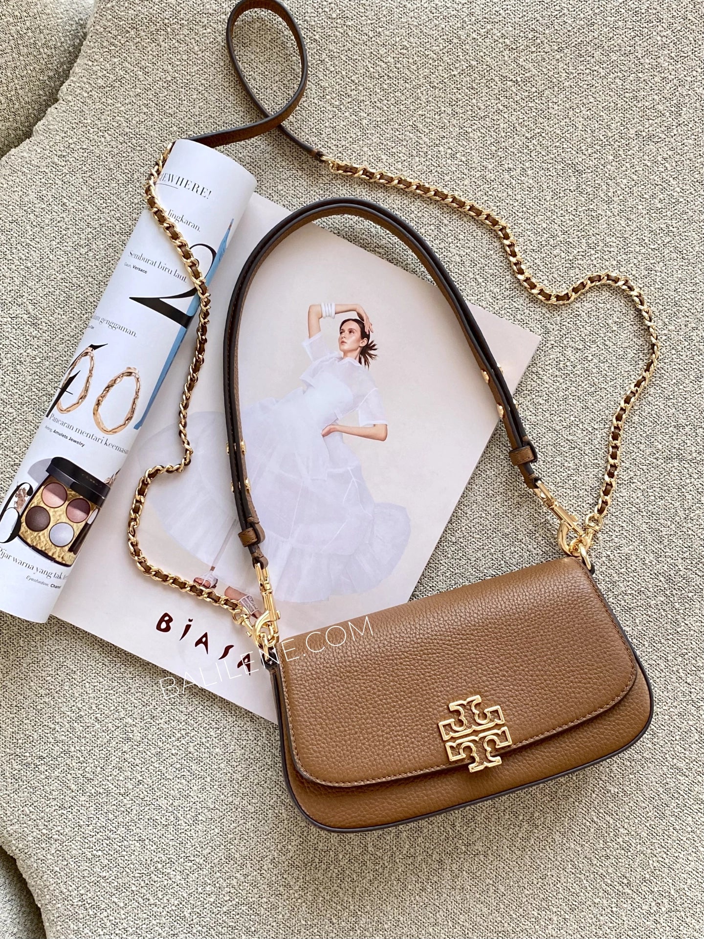 Tory-Burch-Britten-Convertible-Crossbody-Bag-Moose-balilene