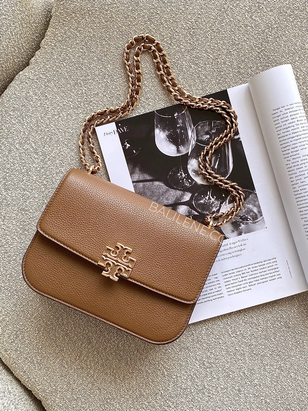 Tory-Burch-Britten-Small-Adjustable-Shoulder-Bag-Moose-balilene