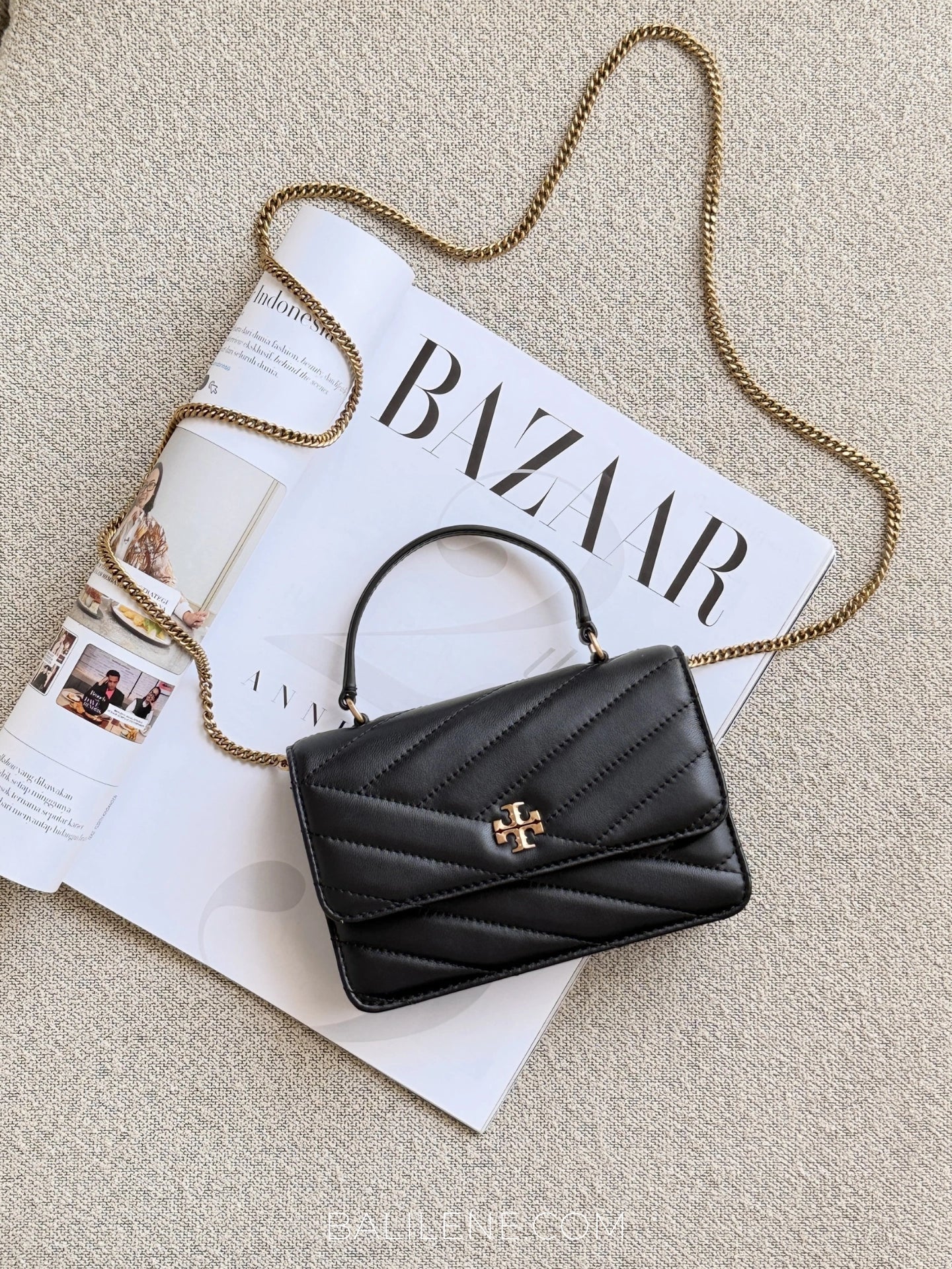 Tory-Burch-Kira-Chevron-Mini-Top-Handle-Chain-Wallet-Black-balilene