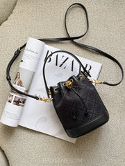 Tory-Burch-Mini-T-Monogram-Bucket-Bag-Black-balilene