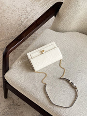 Tory-Burch-T-Monogram-Leather-Chain-Wallet-Light-Cream-balilene