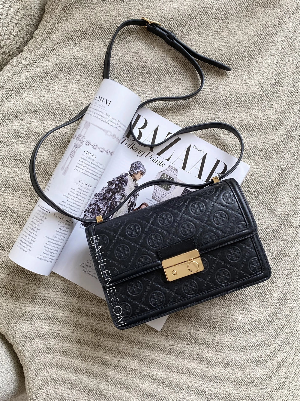 Tory-Burch-T-Monogram-Leather-Shoulder-Bag-Black-balilene