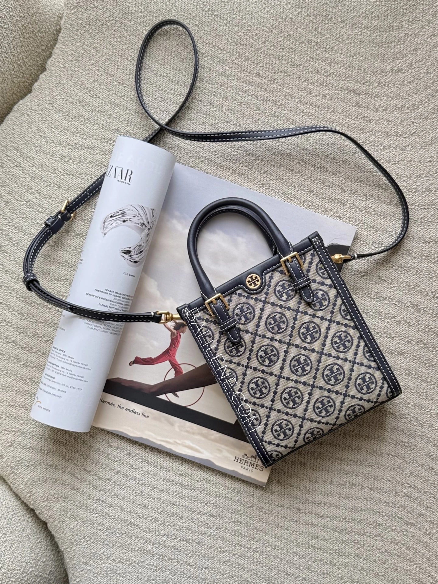 Tory-Burch-T-Monogram-Mini-NS-Tote-Bag-Tory-Navy-balilene