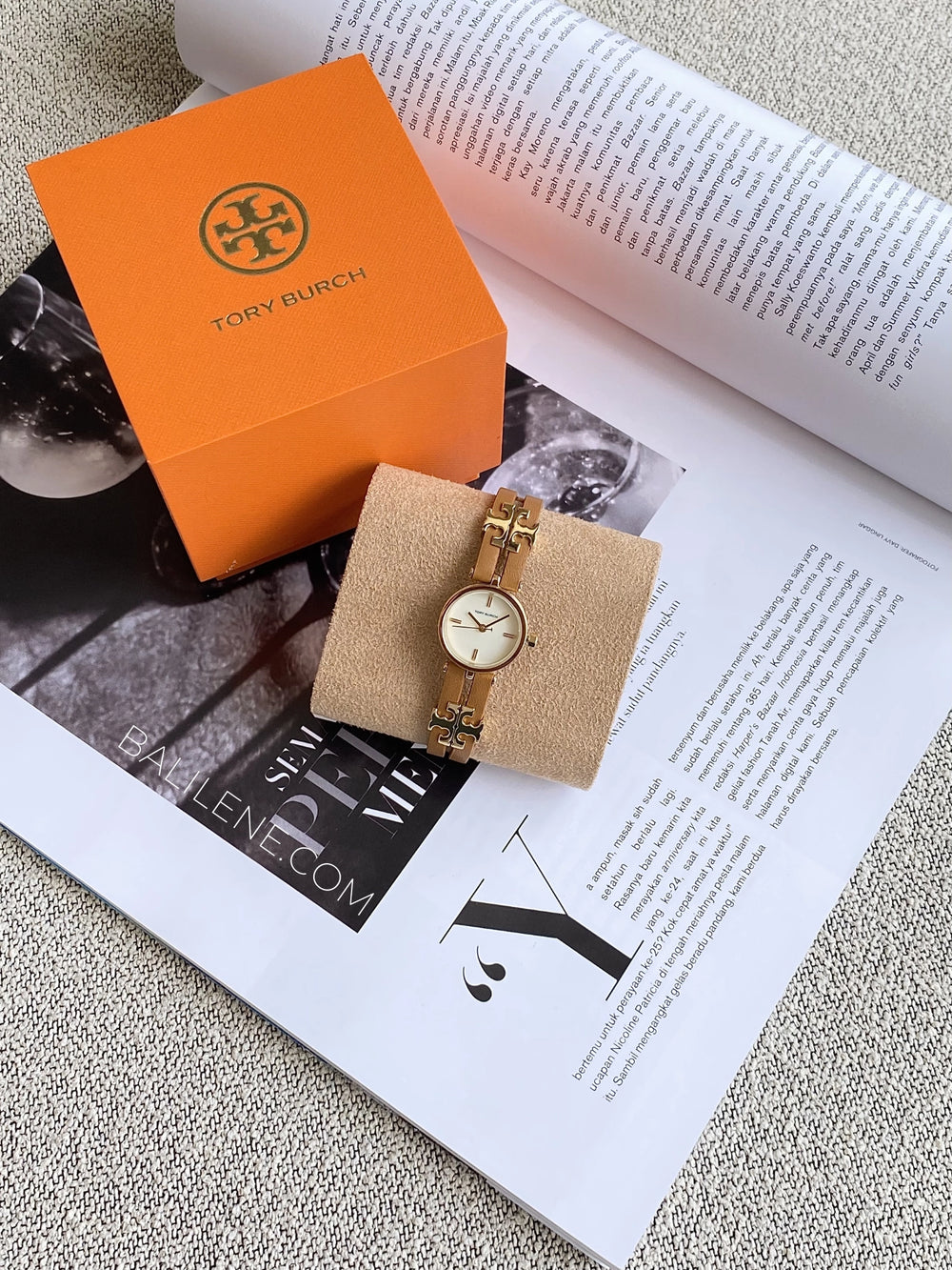 Tory-Burch-Women-Gold-Tone-Logo-Brown-Leather-Watch-balilene