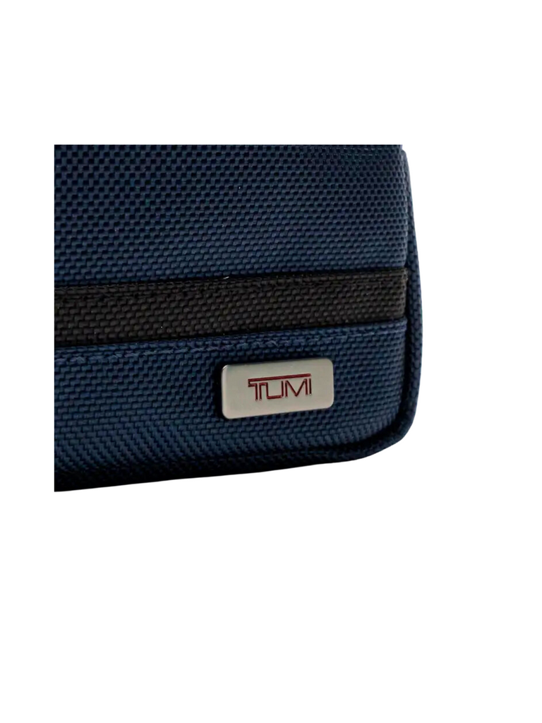 Tumi-Medium-Kit-Pouch