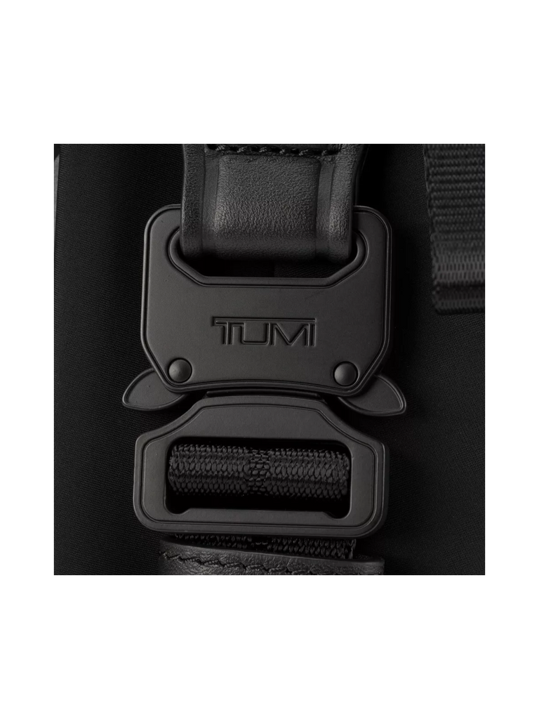 Tumi-Tahoe-Bozeman-Sling-Bag-Black