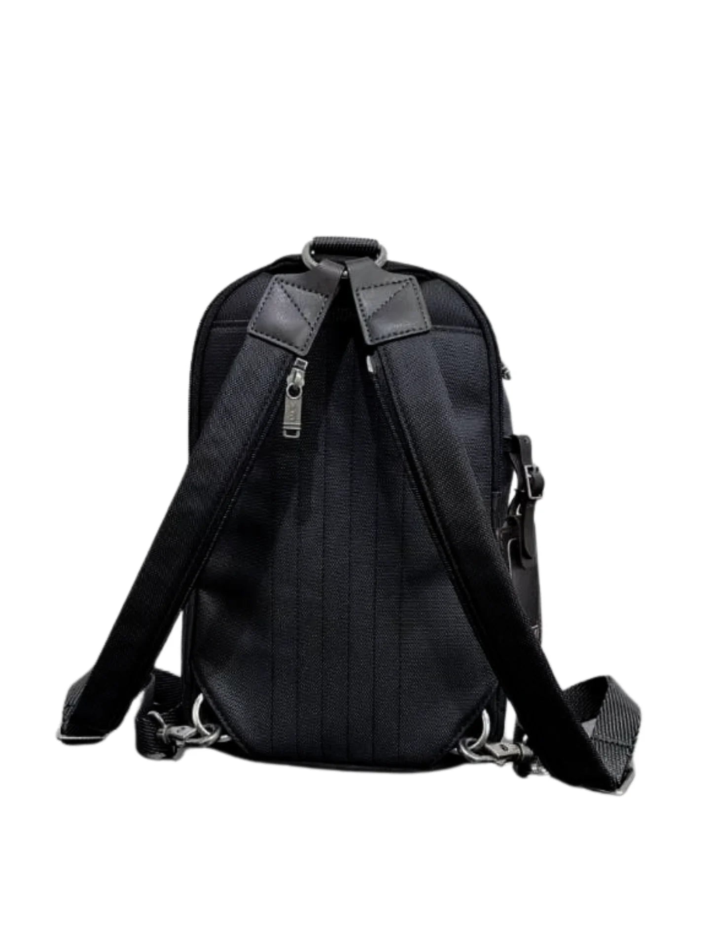 bagian-belakang1-Tumi-Woodland-Sling-Black