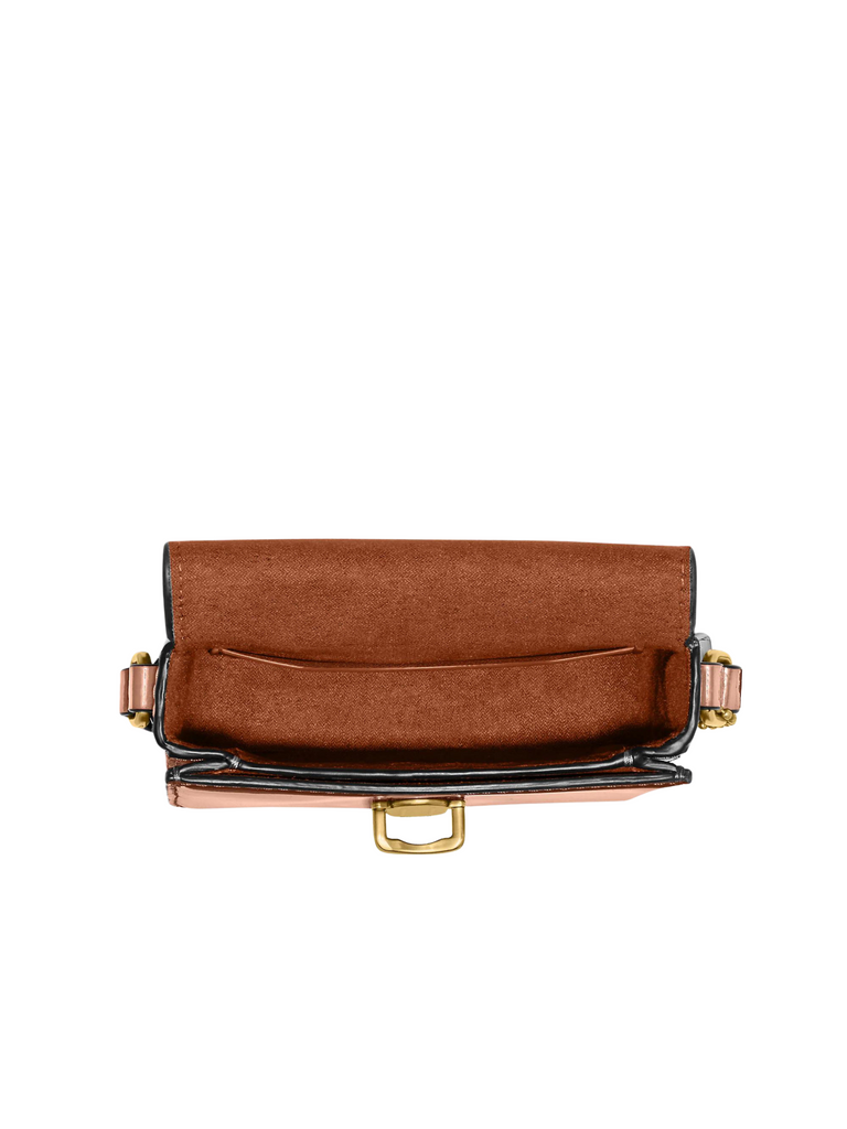 bagian-dalam-Coach-Studio-12-In-Patent-Leather-Latte