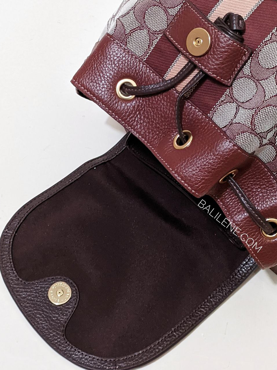 closure-Coach-Dempsey-Drawstring-Backpack-In-Signature-Jacquard-With-Stripe-And-Coach-Patch-Wine-Multi