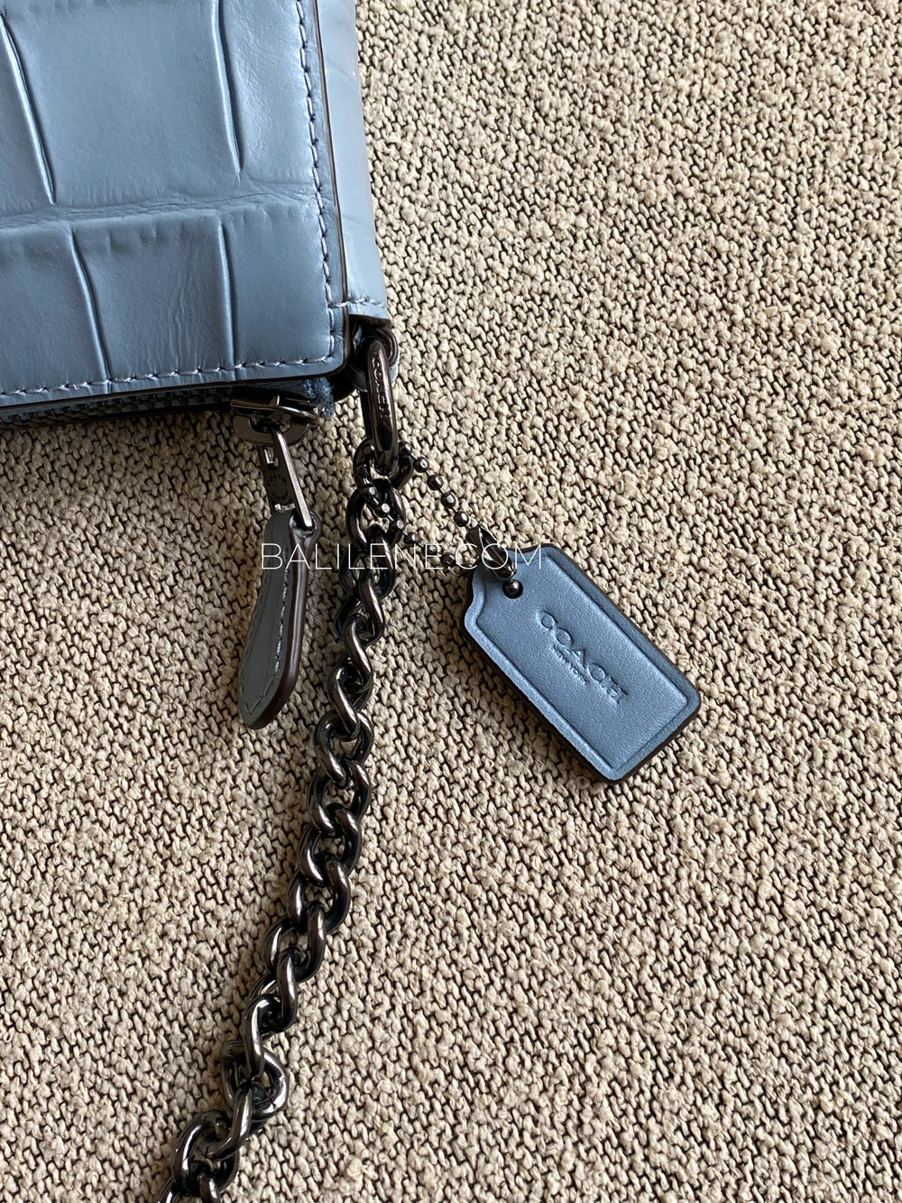 detail-Coach-Nolita-19-Crocodile-Embossed-Leather-Cornflower-Blue-balilene