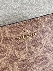 detail-Coach-Snap-Wallet-In-Signature-Canvas-TAan-Brown-balilene