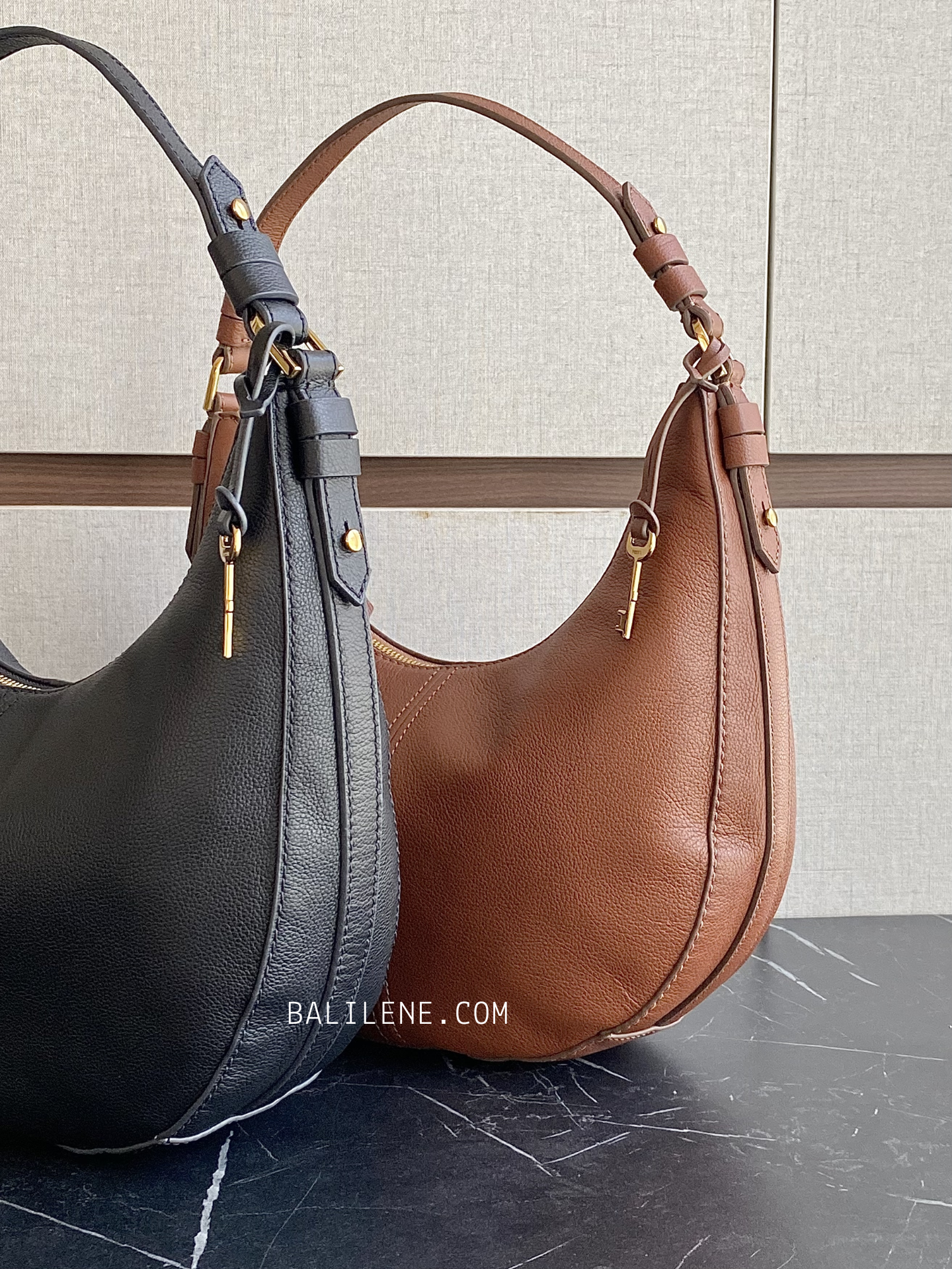 detail-Fossil-Shae-Large-Hobo-balilene