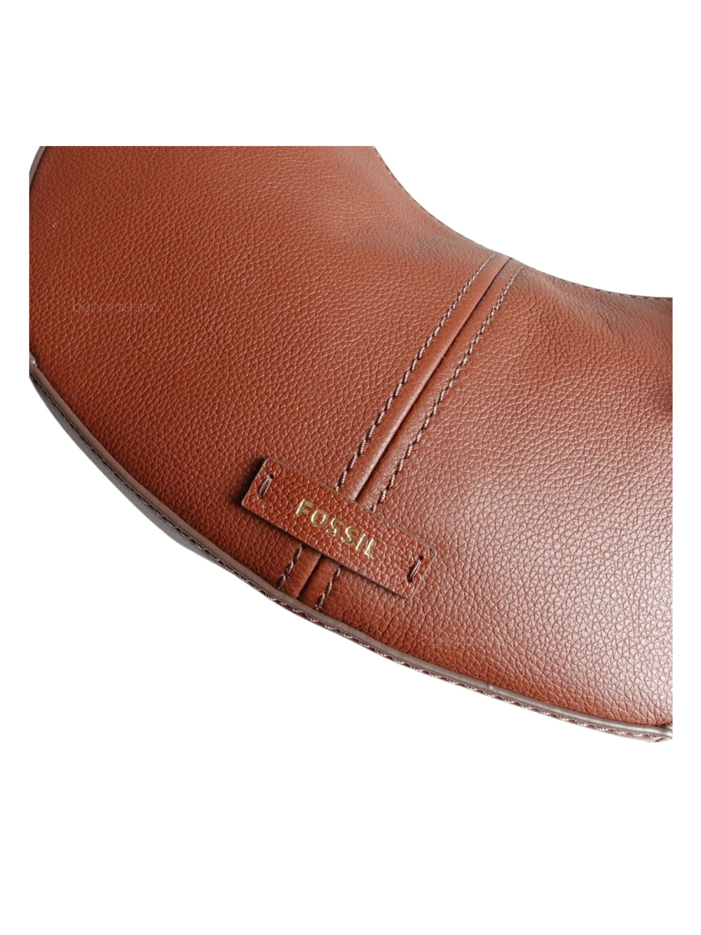 detail-Fossil-Shae-Small-Hobo-Bag-Brown