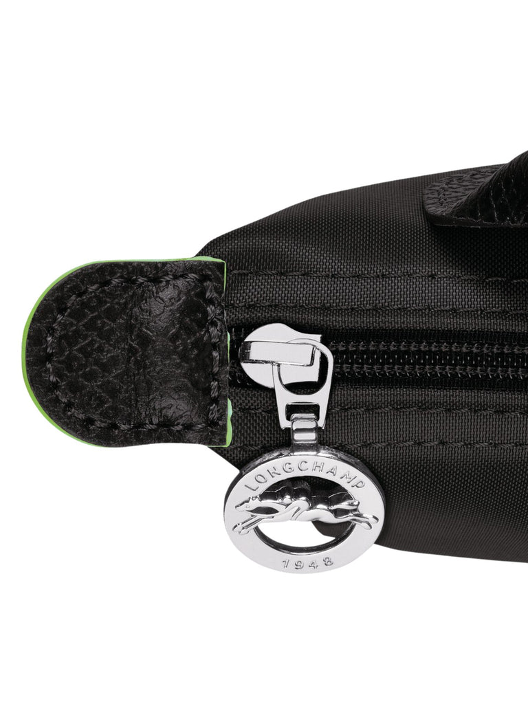 detail-Longchamp-Le-Pliage-Green-Pouch-With-Handle-Black-balilene