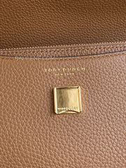 detail-Tory-Burch-Britten-Chain-Wallet-W-Wristlet-Moose-balilene