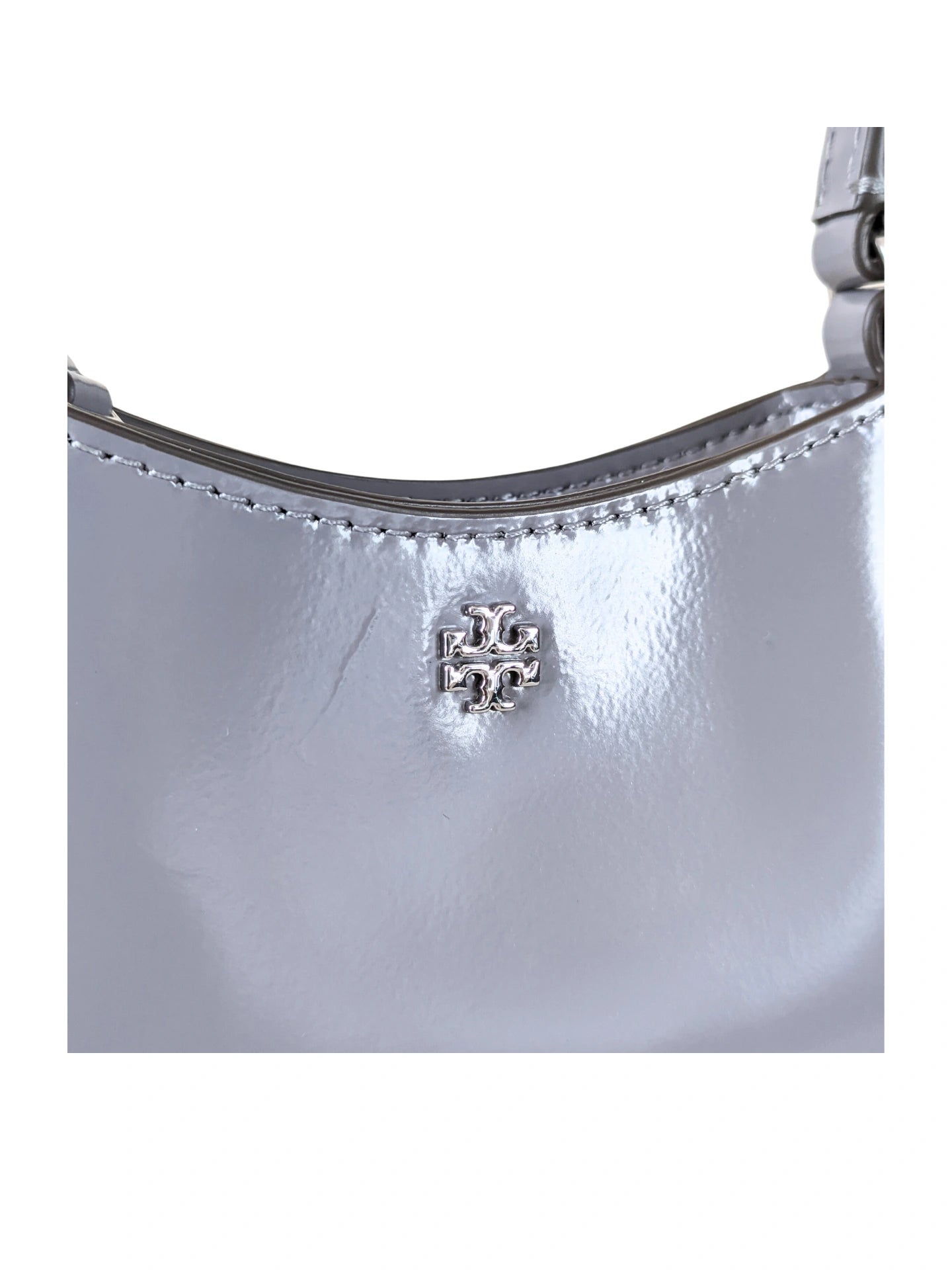 detail-Tory-Burch-Emerson-Patent-Chain-Nano-Bag-Grey