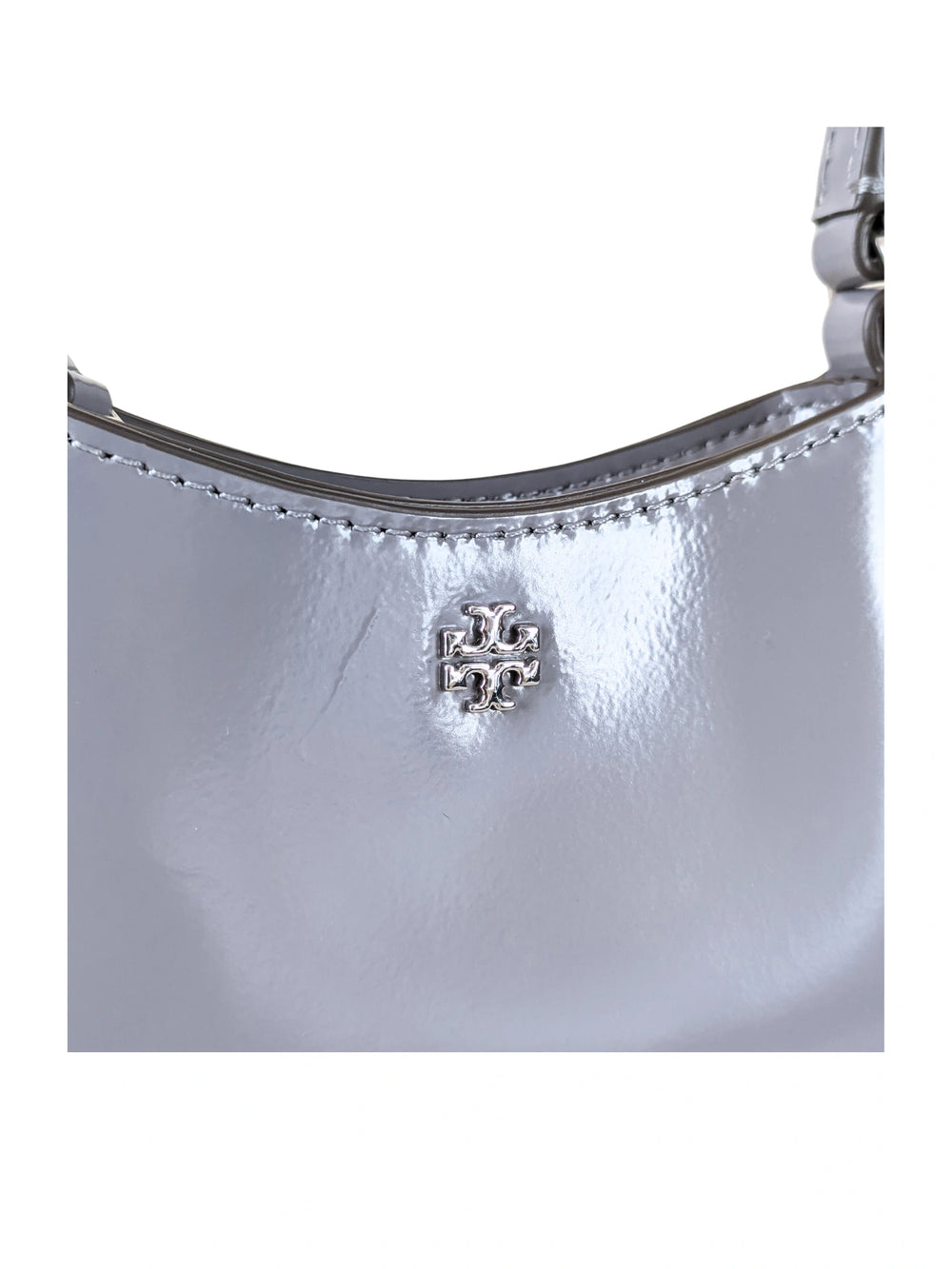 detail-Tory-Burch-Emerson-Patent-Chain-Nano-Bag-Grey