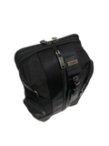 detail-atas-Tumi-Higgins-Sling-Bag-Black