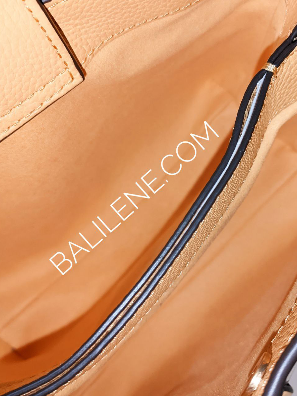 detail-bagian-dalam-Tory-Burch-McGraw-Mini-Color-Block-Jackfruit-Yellow-Cream-White