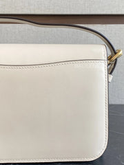 detail-belakang-Coach-Sage-Shoulder-Bag-Chalk-balilene