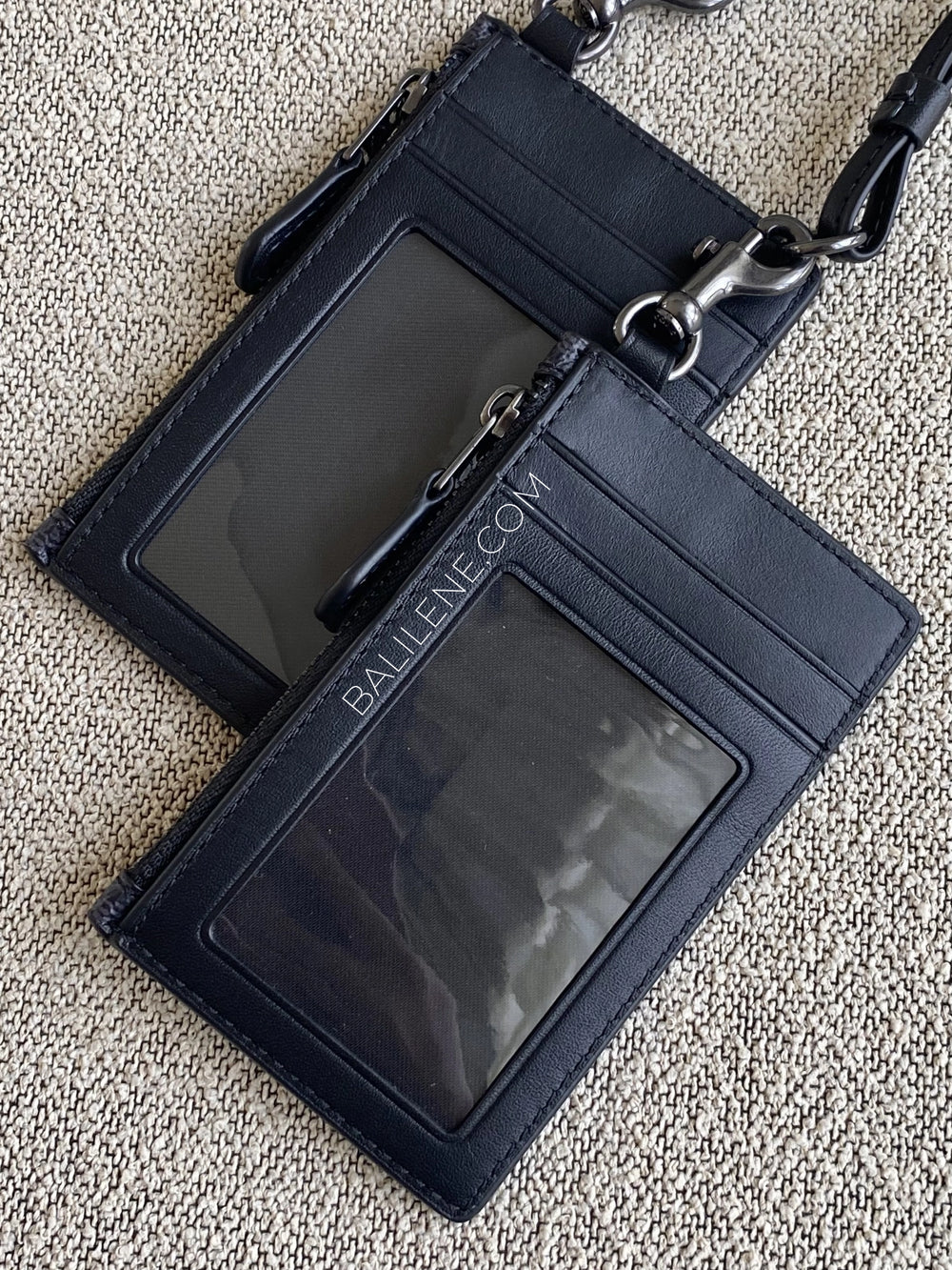 detail-belakang-Coach-Zip-Lanyard-Card-Case-In-Signature-Canvas-Charcoal-Black-balilene