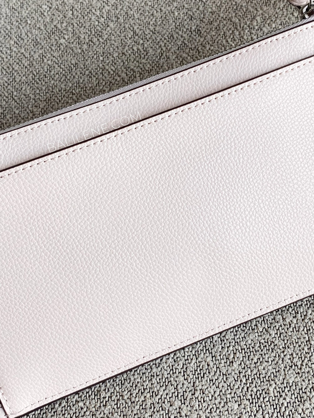 detail-belakang-Kate-Spade-Lucy-Floral-Medium-L-zip-Wristlet-Fresh-Peach-Multi-balilene