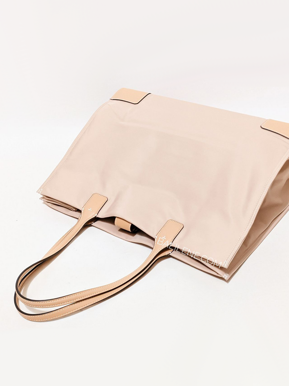 detail-belakang-Tory-Burch-Ella-Tote-Rose-Dawn