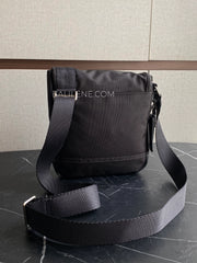 detail-belakang-Tumi-Kerby-Crossbody-Bag-Black-balilene