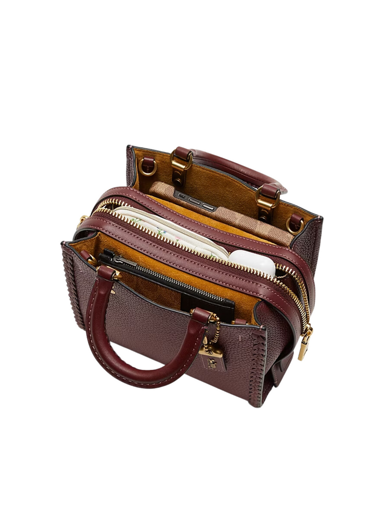 detail-dalam-Coach--Rogue-20-with-Braid-Braided_BrassWine
