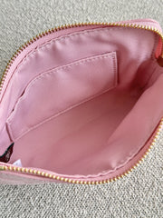 detail-dalam-Coach-Corner-Zip-Wristlet-In-Signature-Denim-Light-Pink-balilene