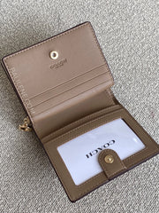 detail-dalam-Coach-Snap-Wallet-In-Signature-Canvas-Sand-Chalk-balilene