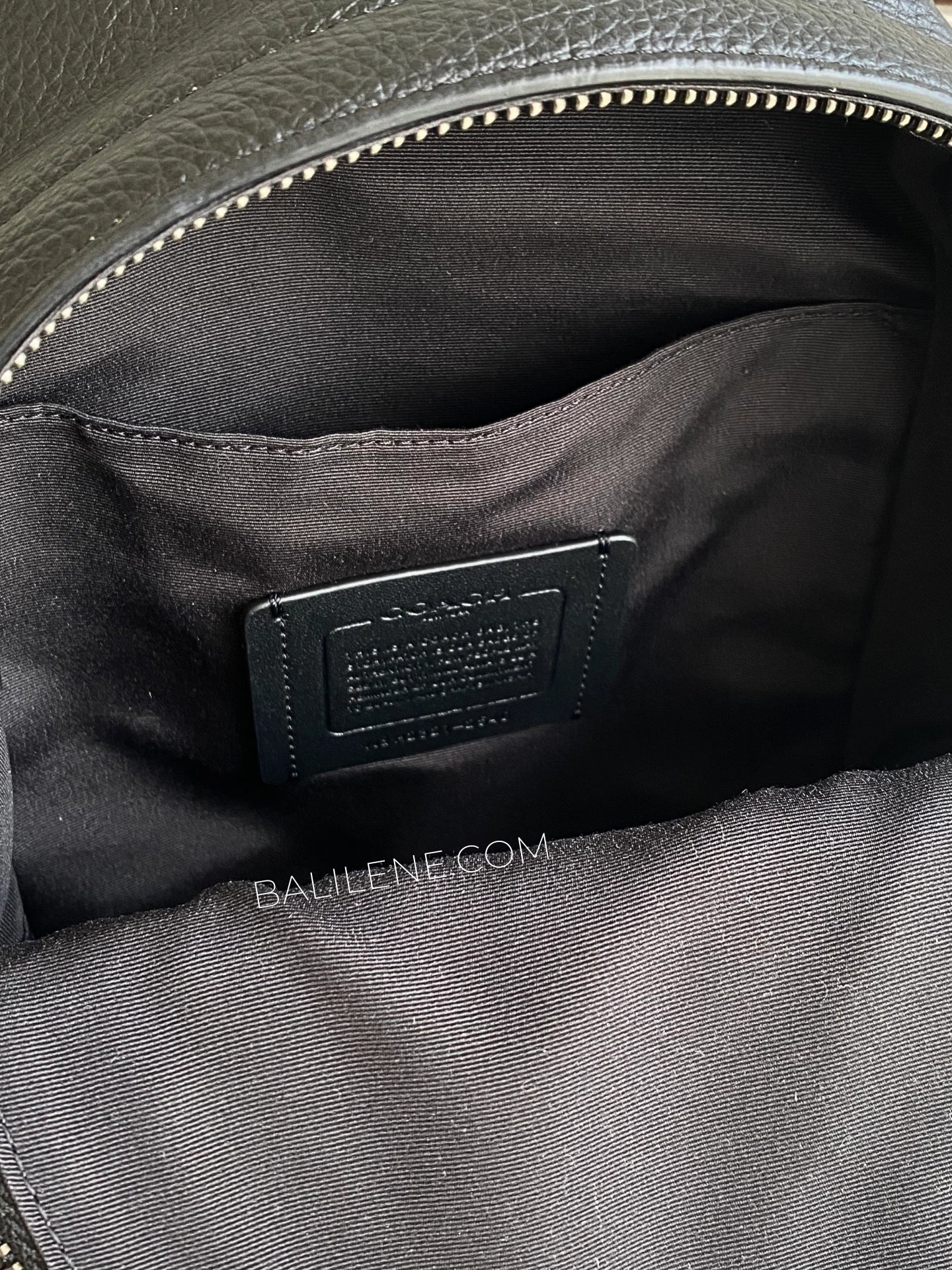 detail-dalam-Coach-West-Pack-Leather-Black-balilene