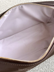 detail-dalam-Kate-Spade-Carter-Nylon-Cosmetic-Pouch-Hot-Fudge-balilene