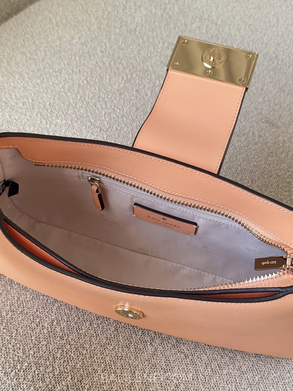 detail-dalam-Kate-Spade-Reegan-Small-Shoulder-Bag-Orange-Cream-balilene