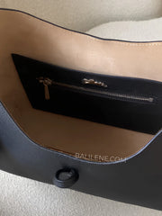 detail-dalam-Longchamp-Le-Roseau-M-Hobo-Bag-Leather-Black-balilene