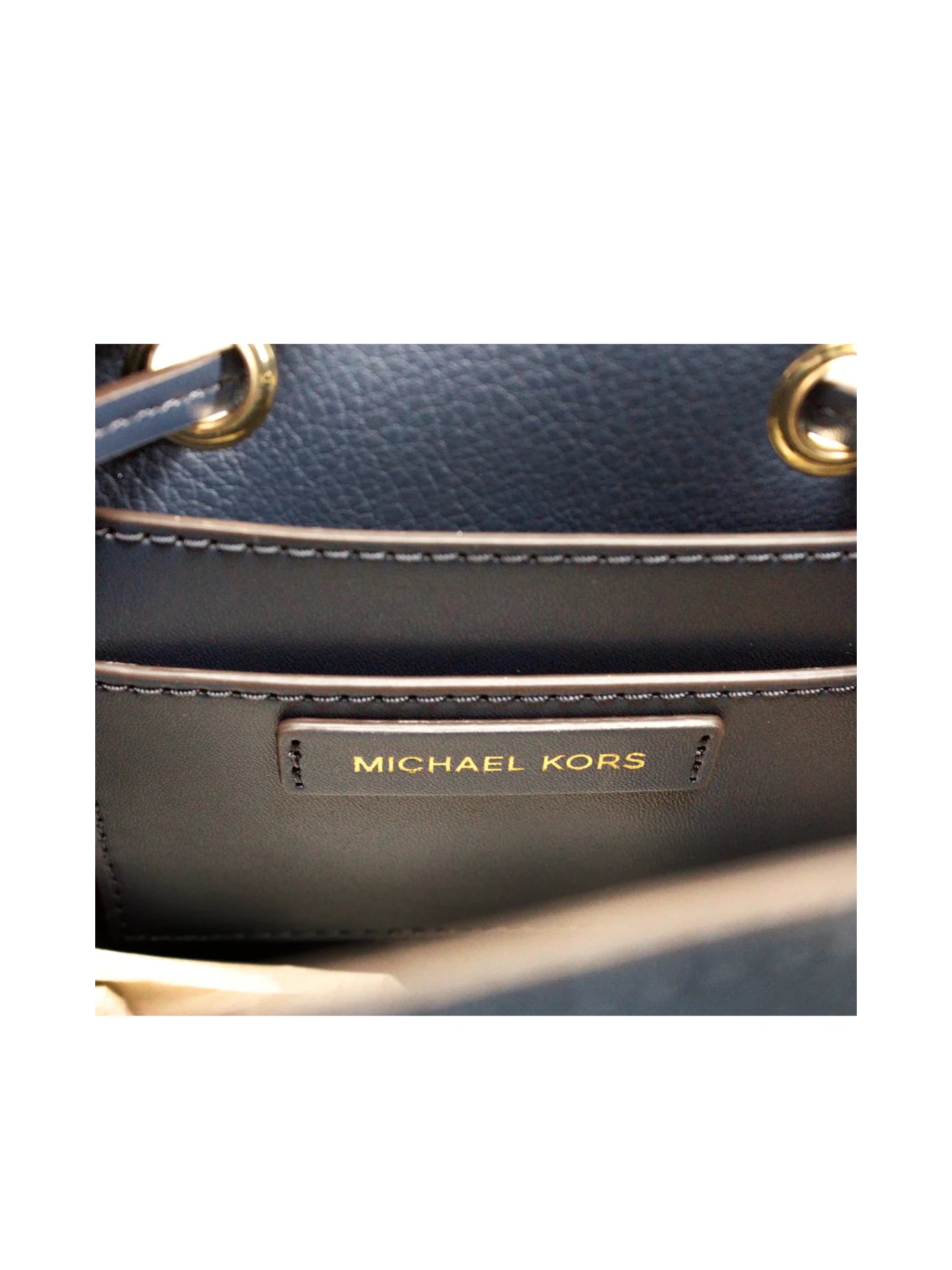 detail-dalam-Michael-Kors-Mercer-Small-Drawsrting-Leather-Bucket-Messenger-NavyWEBP