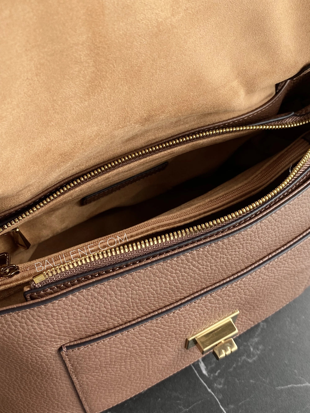 detail-dalam-Smaak-Amsterdam-Ida-Camel-balilene