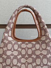 detail-depan-Coach-Lana-Shoulder-Bag-23-In-Signature-Jacquard-Burnished-Amber-balilene