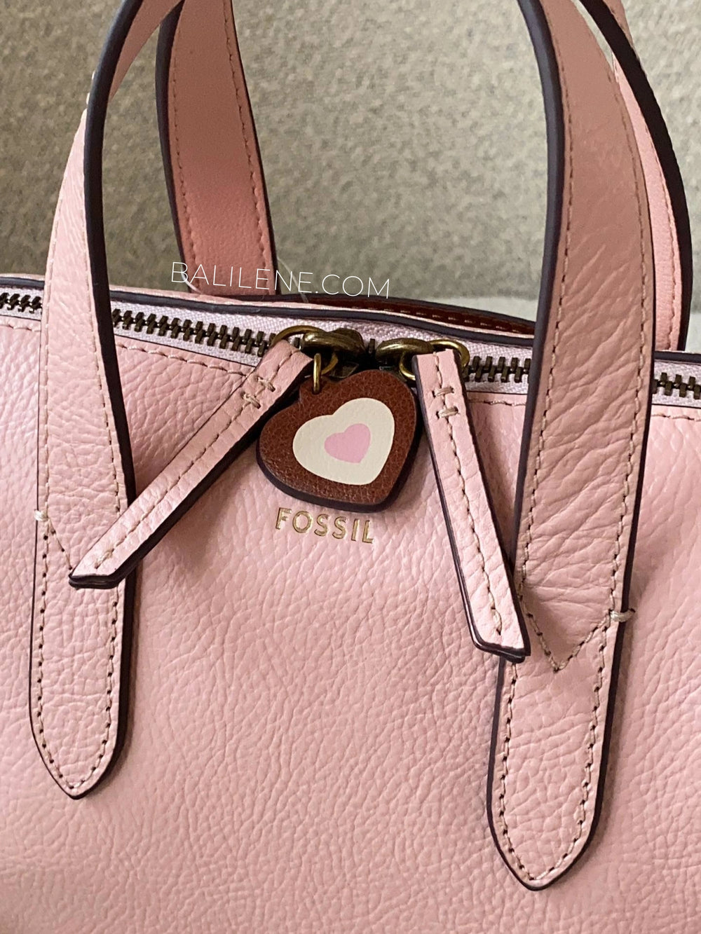 detail-depan-Fossil-Sydney-Mini-Satchel-Renaissance-Rose-balilene