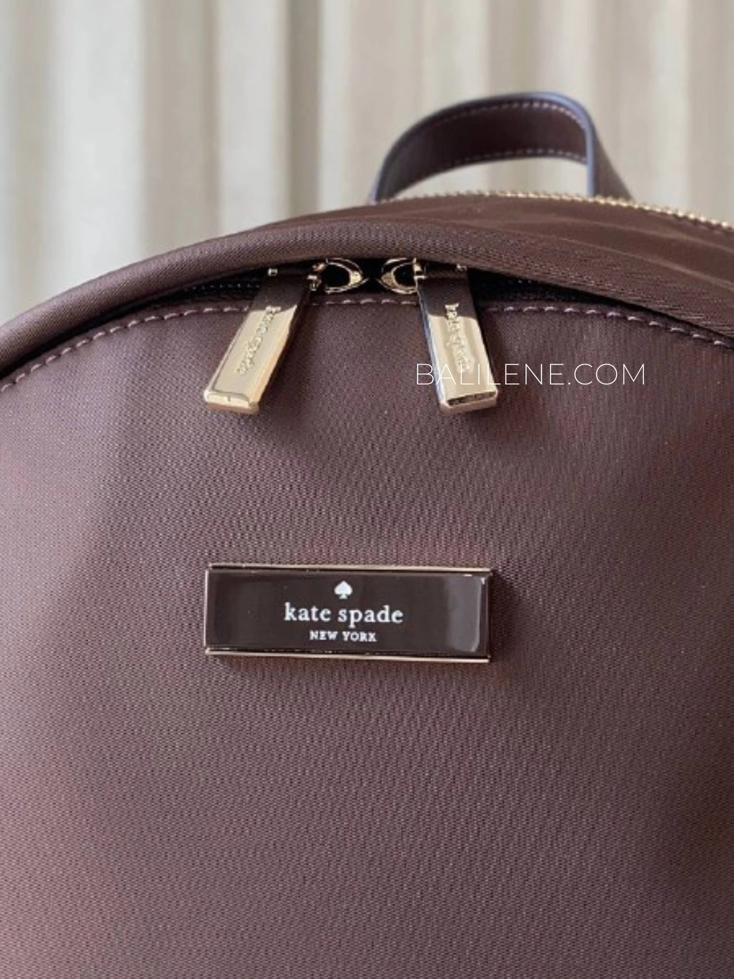 detail-depan-Kate-Spade-Carter-Nylon-Cargo-Backpack-Hot-Fudge-balilene